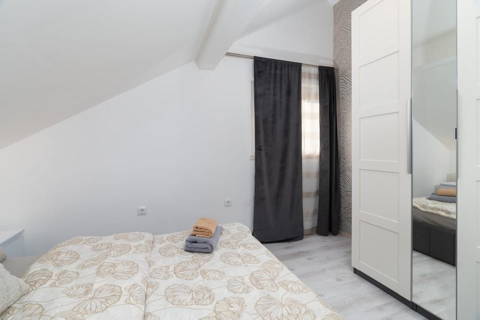 Attic Oasis - 2 bedroom apartment Apartment in Zadar