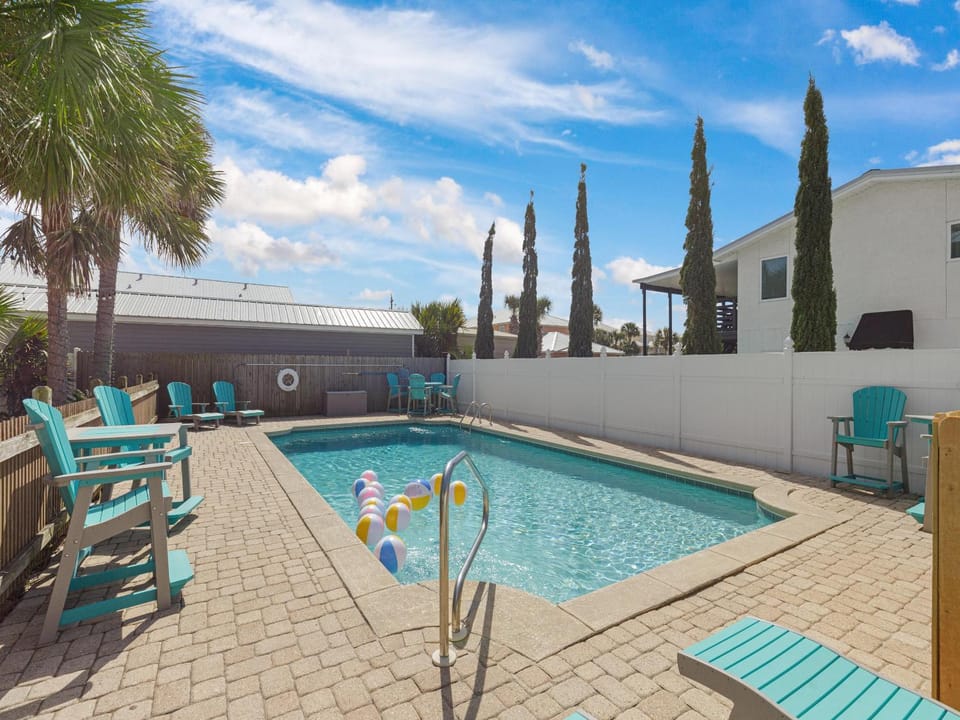 Patio, Garden, Seating area, Swimming pool