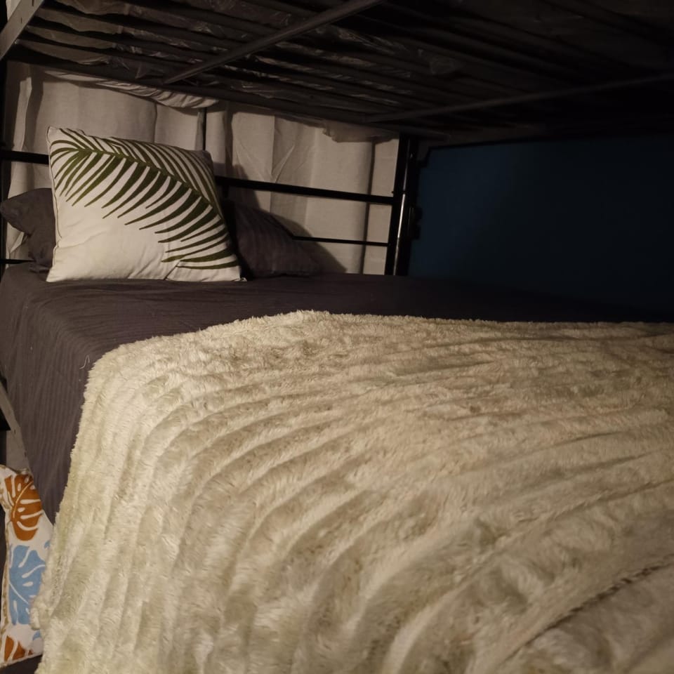 Bunk bed Apt 2 Capsule hotel in Mexico City