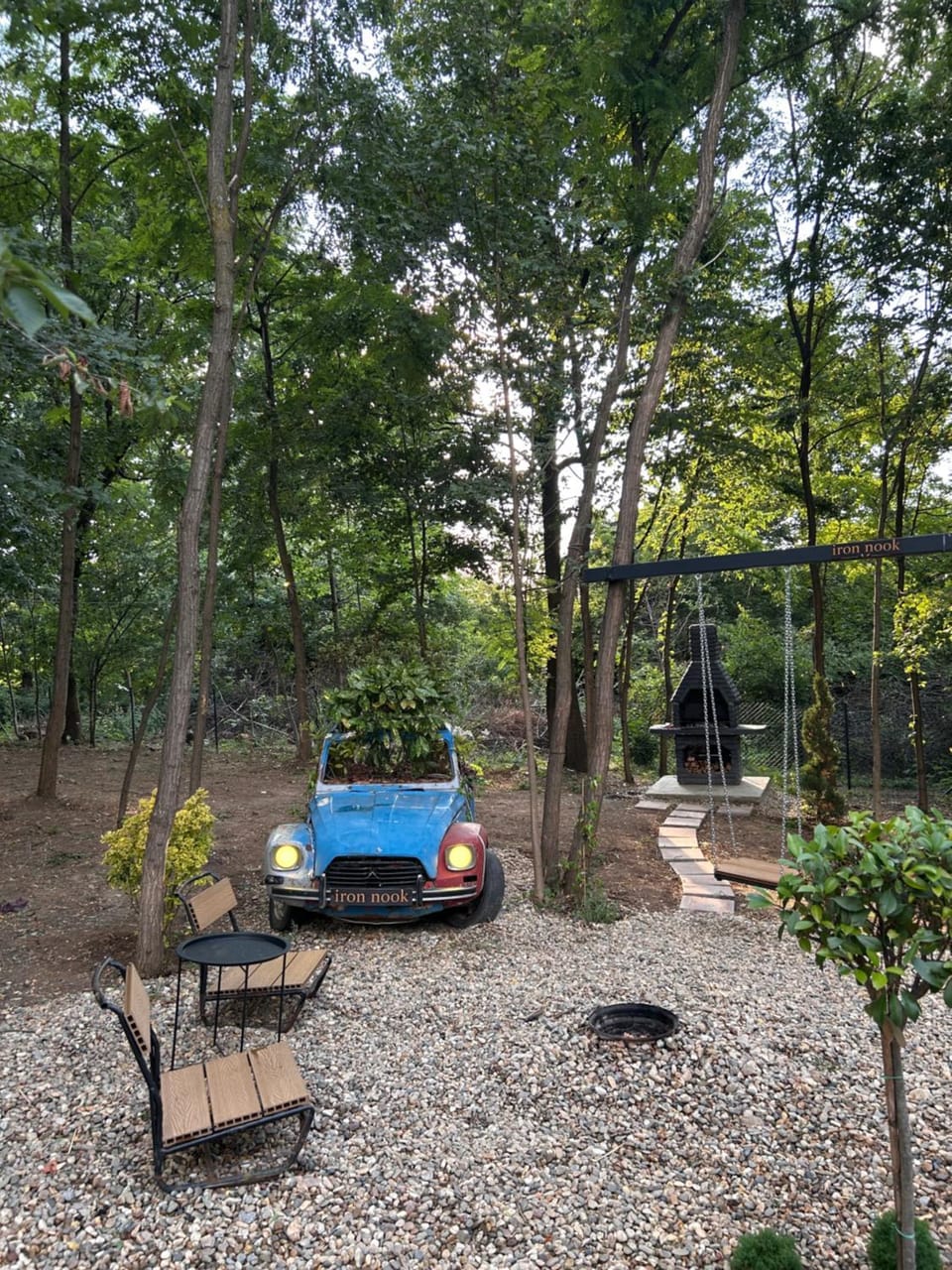 Day, Garden view