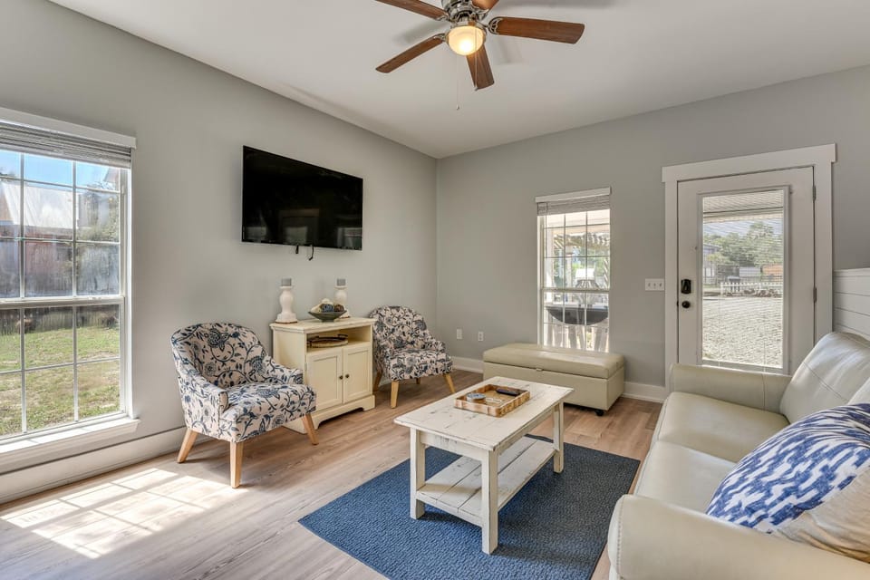 Walk to Beaches on 30A! Coastal Studio Stay Apartment in South Walton County