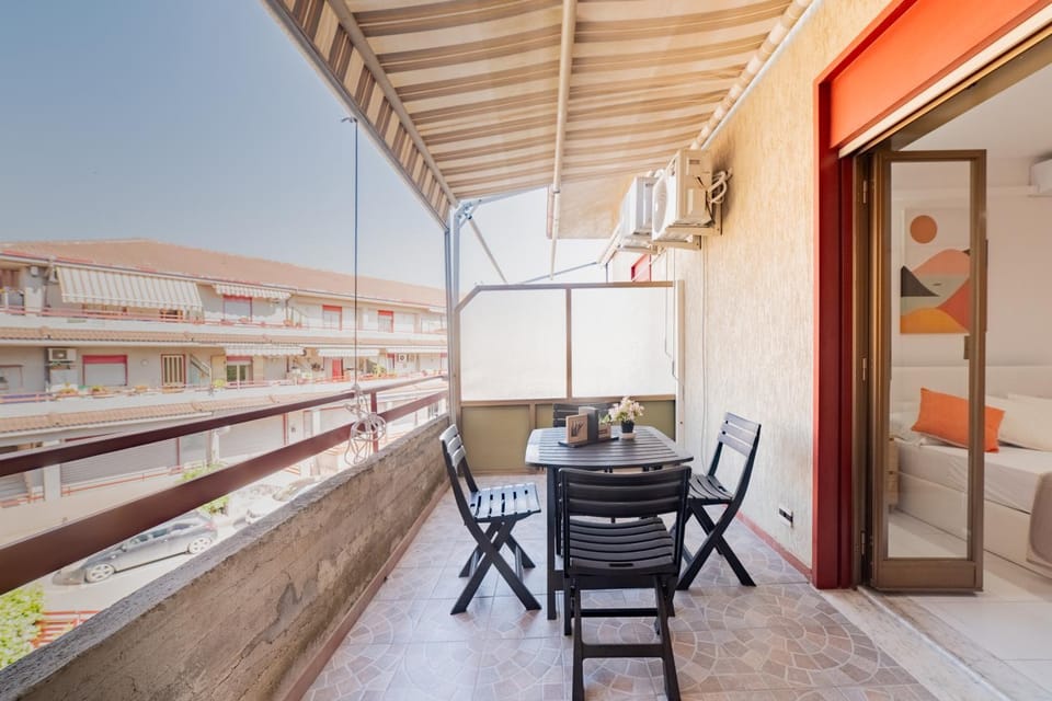 Balcony/Terrace, Inner courtyard view