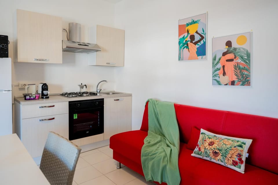 Kitchen or kitchenette, Living room