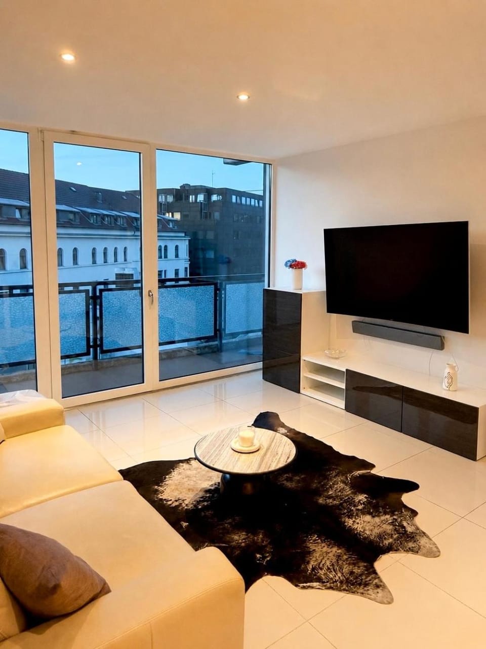 Elegant suite with terrace near Cologne & Düsseldorf Apartment in Wuppertal