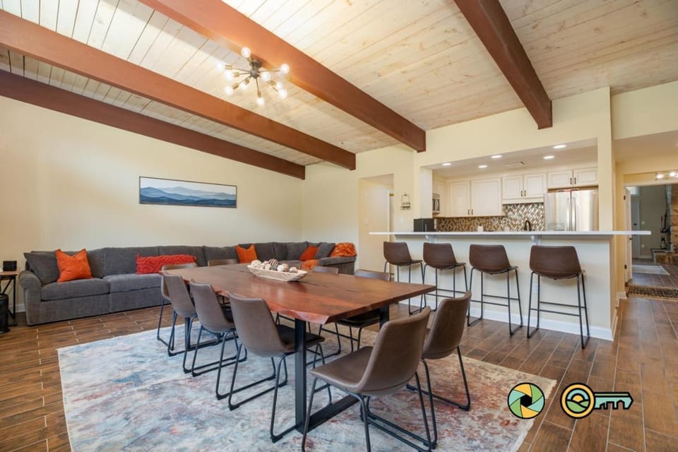 Aspen East Unit #333/334: Double the Condo, Double the Fun House in Basye