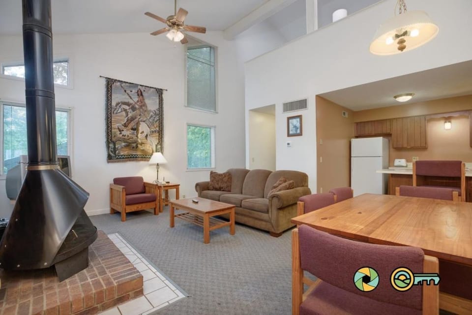 Senedo Springs Duplex #97B House in Basye