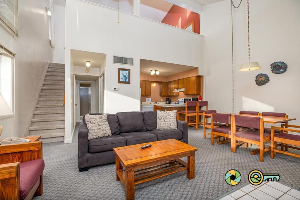 Senedo Springs Duplex #98B House in Basye