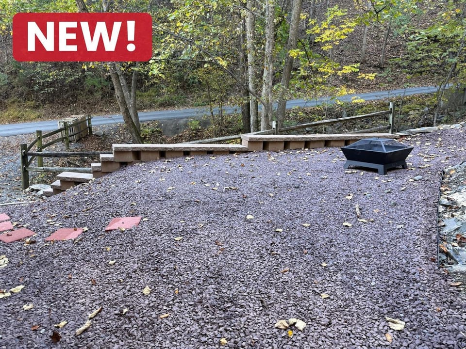 673 Killmon Road: So-Close Chalet Chalet in Basye