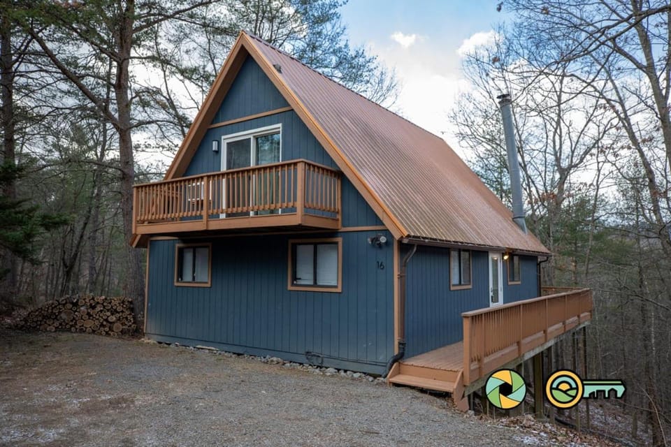 16 Deloris Road: Coppertop Chalet Chalet in Basye