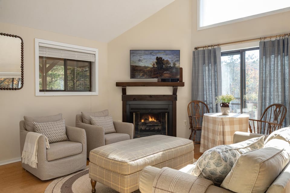 210 Nelson Way: Par Pine Lodge Chalet in Basye