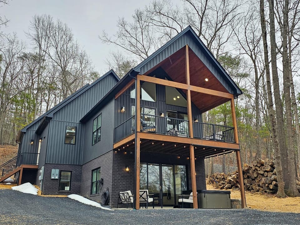 359 Susan Road: Ridge Water Chalet in Basye