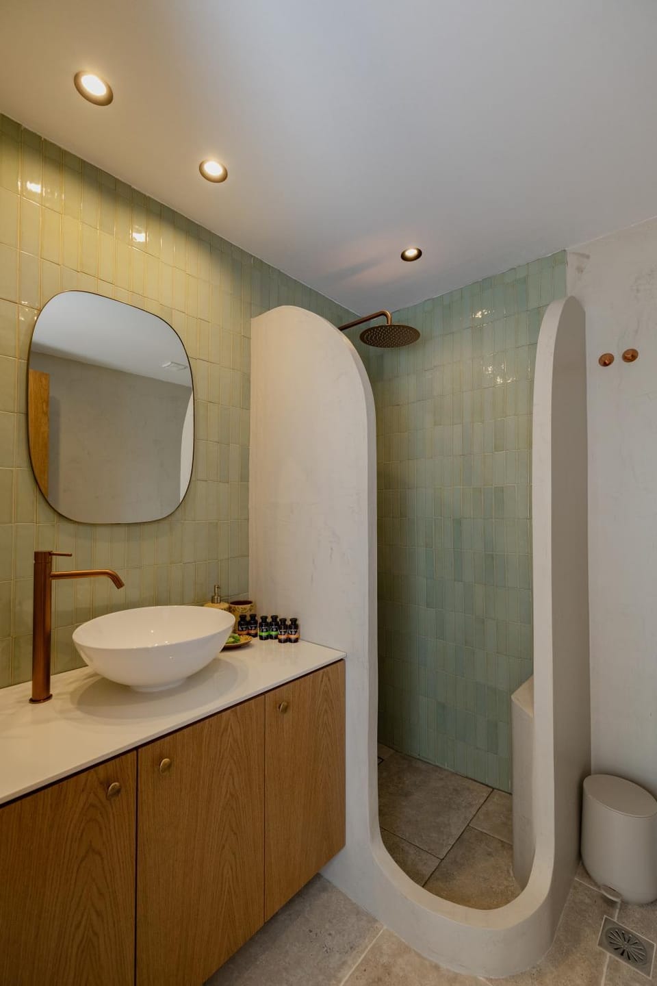 Shower, Toilet, Bathroom, Bath