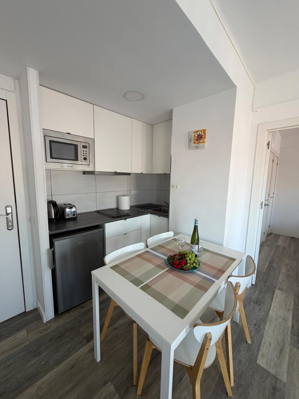 Kitchen or kitchenette, kitchen