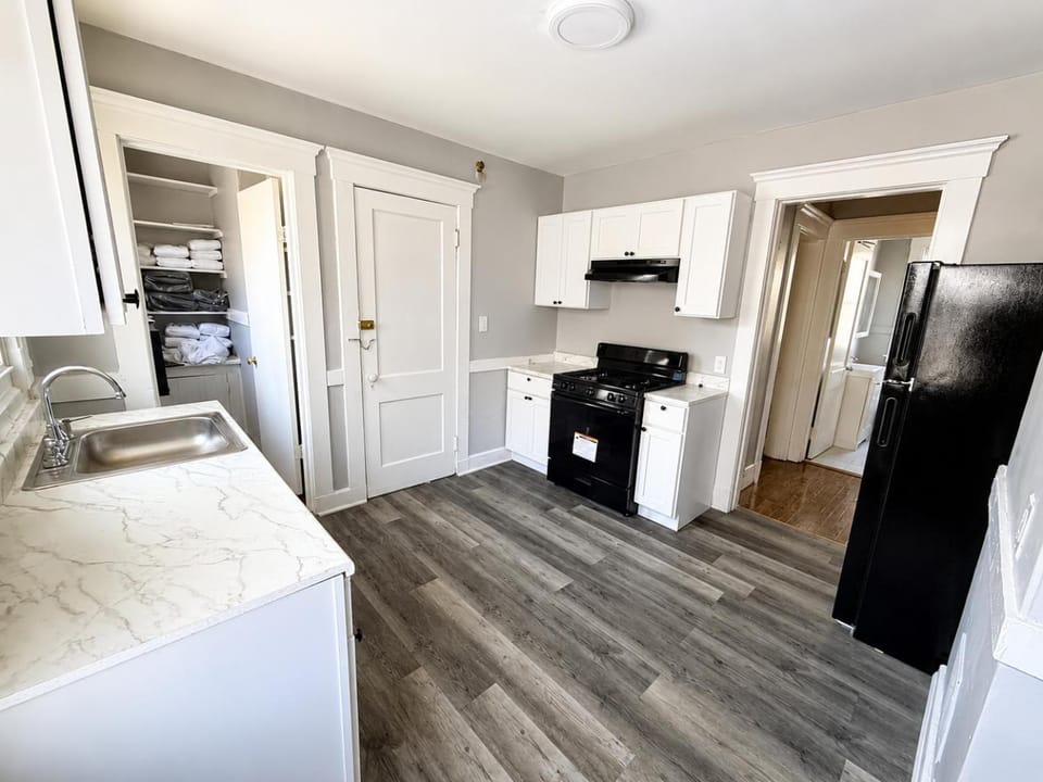 oven, stove, kitchen