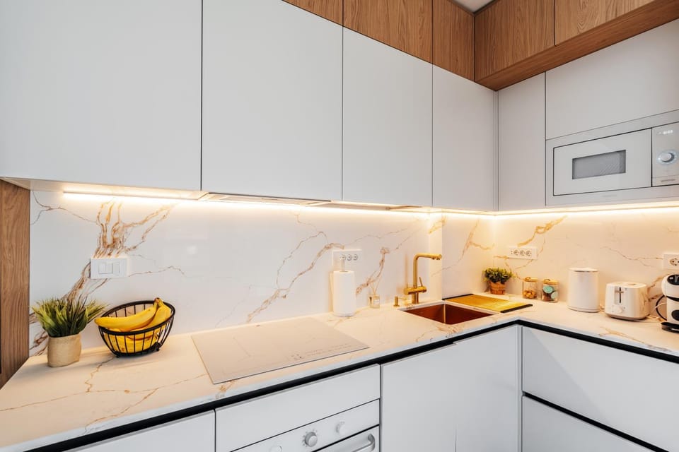 Coffee/tea facilities, dishwasher, stove