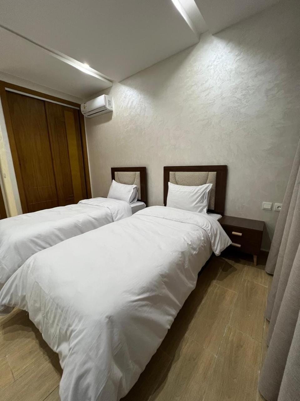 Elegant 2-Bedroom Apartment Near Kénitra TGV Station, Free Parking Apartment in Rabat-Salé-Kénitra