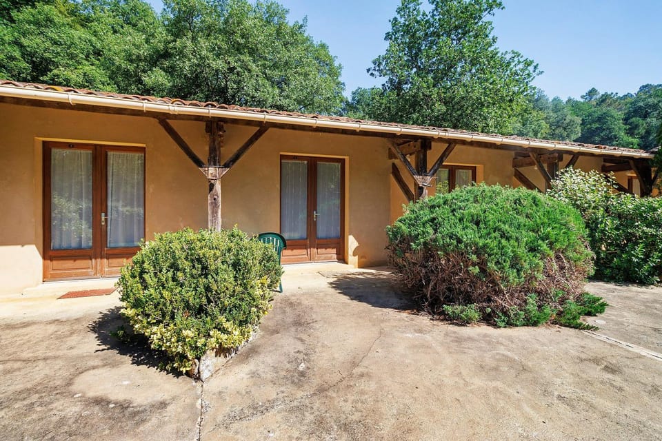 Ferme Auberge Du Roc Bed and Breakfast in Nouvelle-Aquitaine
