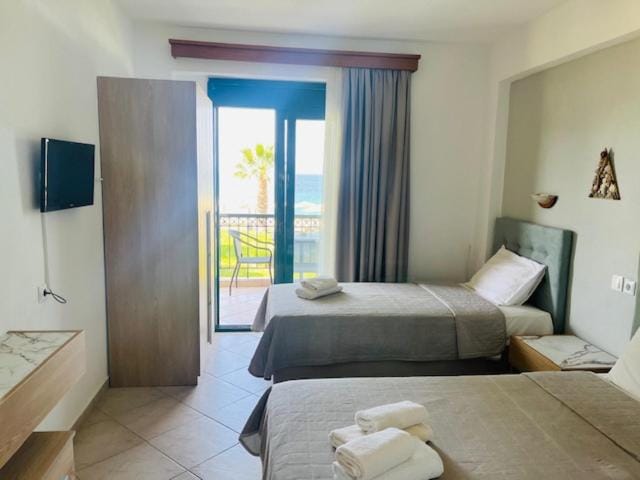 Studios Panagiota beach front studios Apartment hotel in Halkidiki