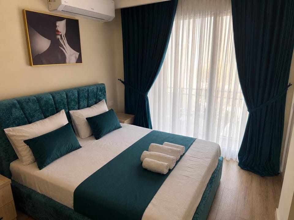 Urban Lake Studios Tirana Bed and Breakfast in Tirana