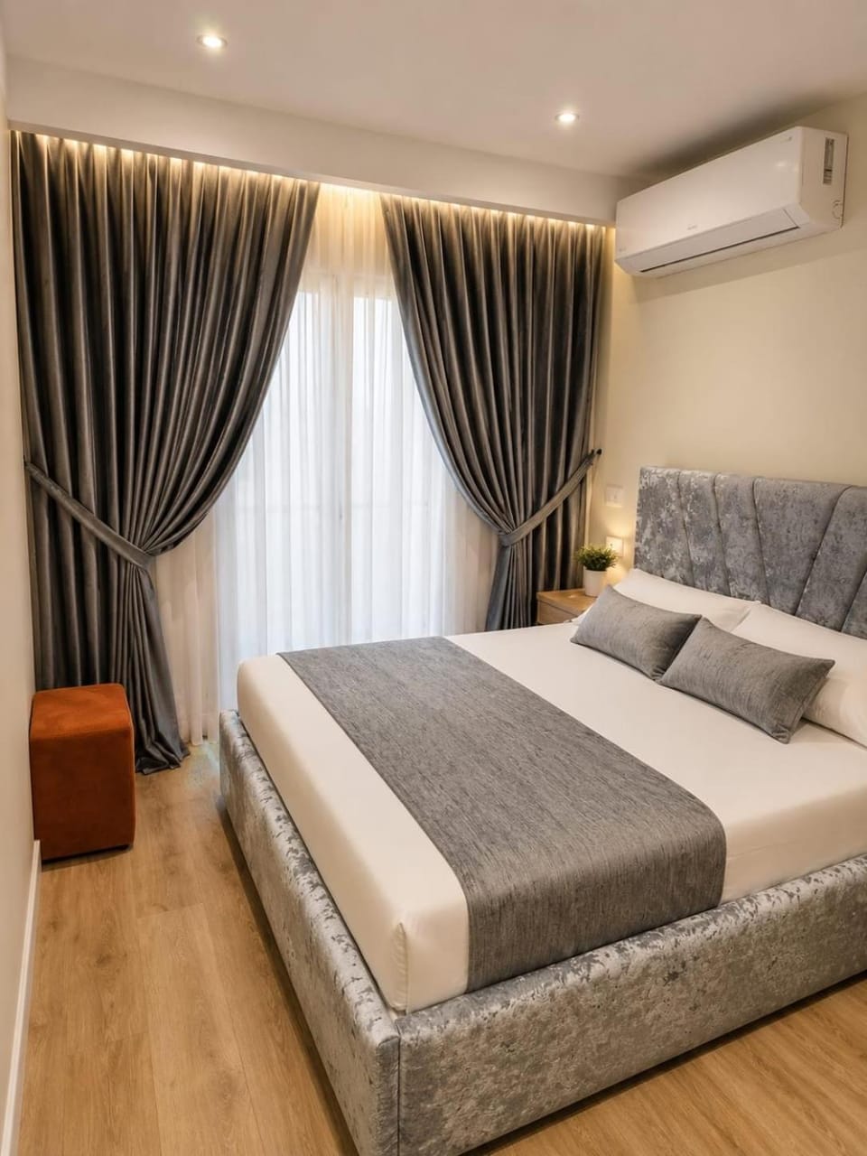Urban Lake Studios Tirana Bed and Breakfast in Tirana