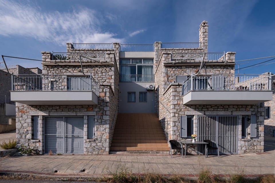 Property building, Day