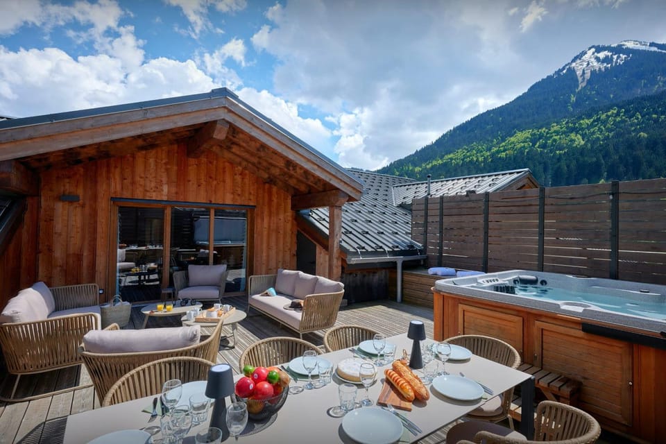 Day, Natural landscape, Summer, Hot Tub, Balcony/Terrace, Mountain view