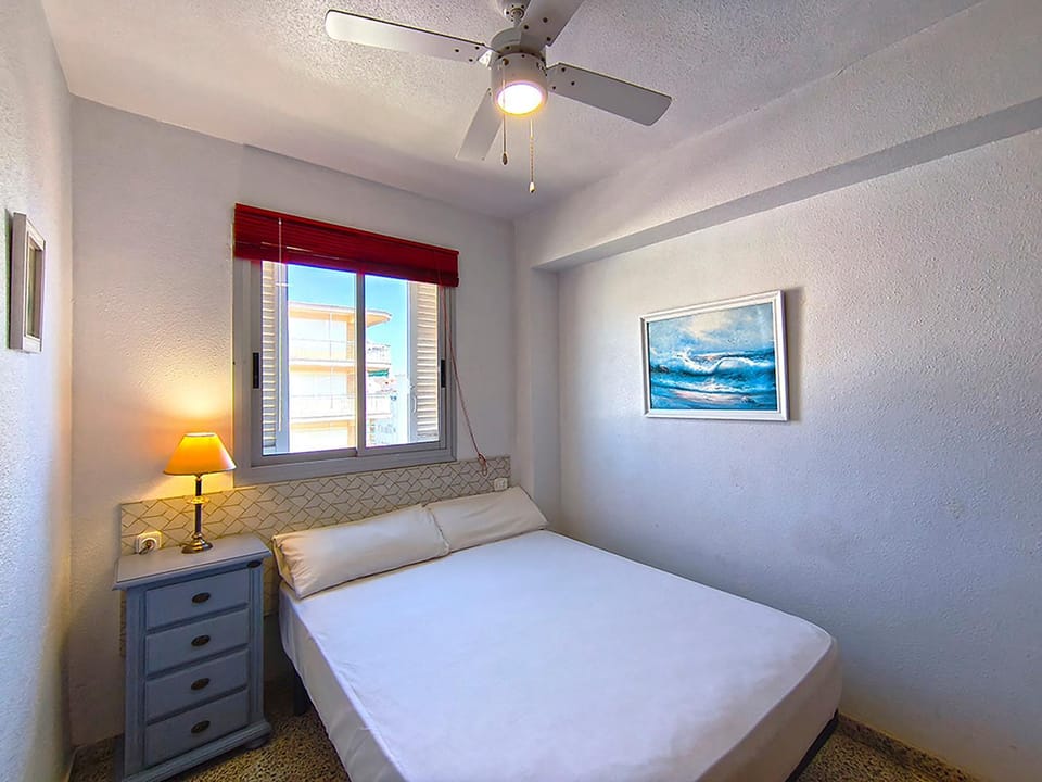 Spring, Bed, Activities, Winter, Summer, Balcony/Terrace, Photo of the whole room, Beach, Hiking, Animals, Animals, Animals, Bedroom, Autumn, Pets, Pets, Pets, Sea view, Sports, Entertainment, children, children, children, young children, young children, young children, older children, older children, older children, Family, Family, Family, dishwasher, microwave, oven, pet friendly, pet friendly, washing machine, elevator