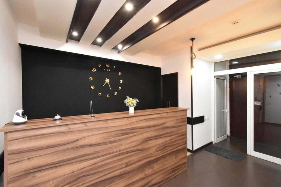 Lobby or reception, Lobby or reception