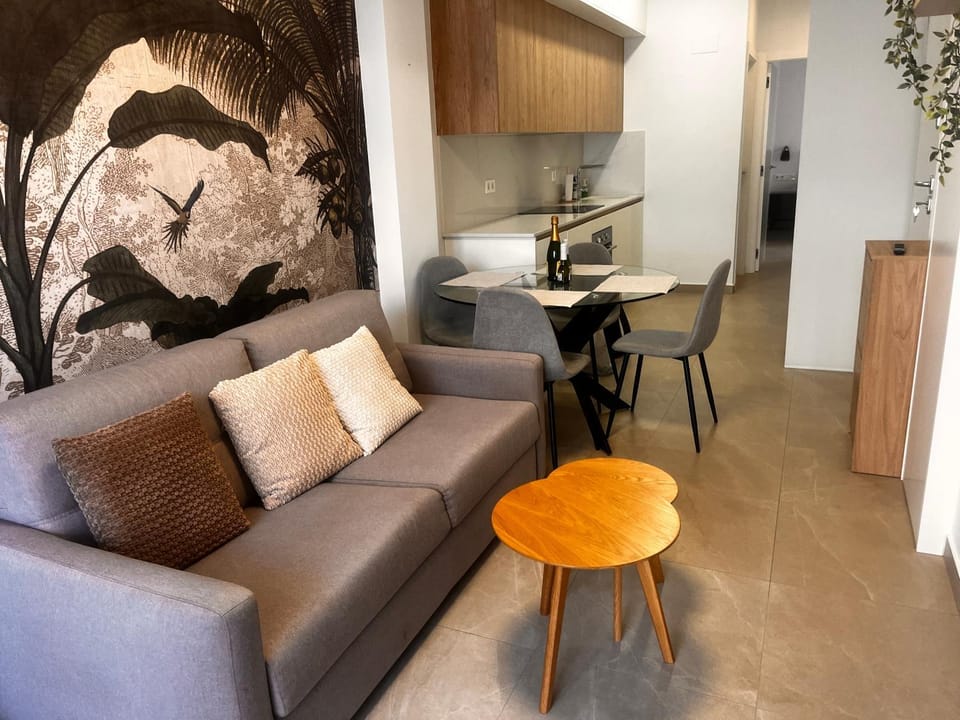 Roque Home Stay Apartment in Torre La Mata