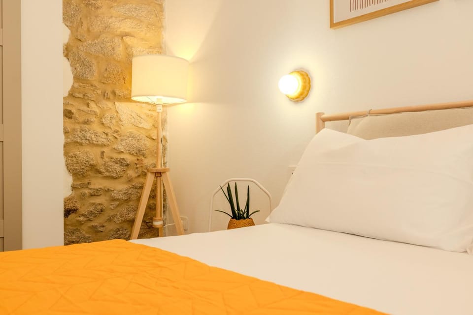 Bed, Photo of the whole room, Decorative detail, Bedroom