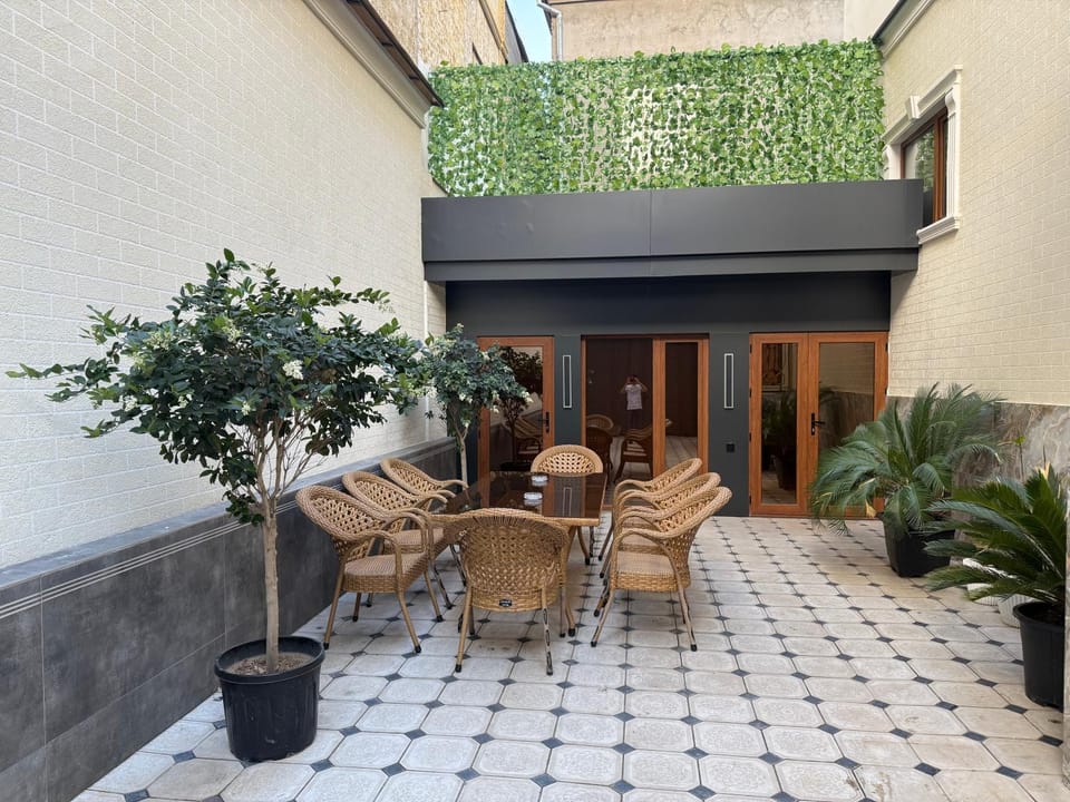 Garden, Seating area
