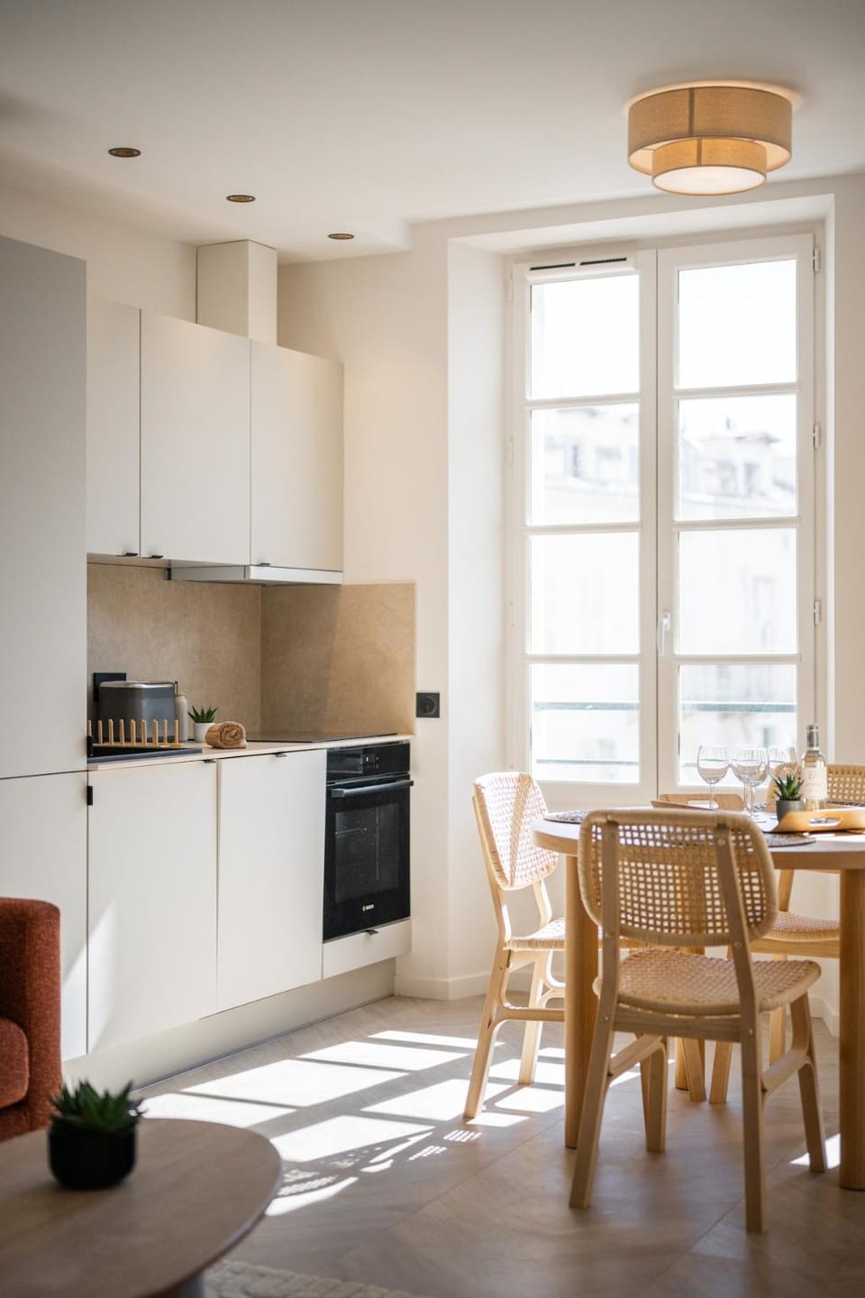 2-bedroom apartment - sleeps 4 - Place Massena Apartment in Nice