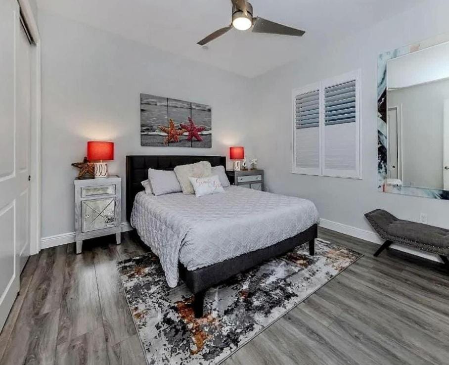 Elegant 3 Bedroom Waterfront Retreat with Sweeping Intracoastal Views Apartment in Venice