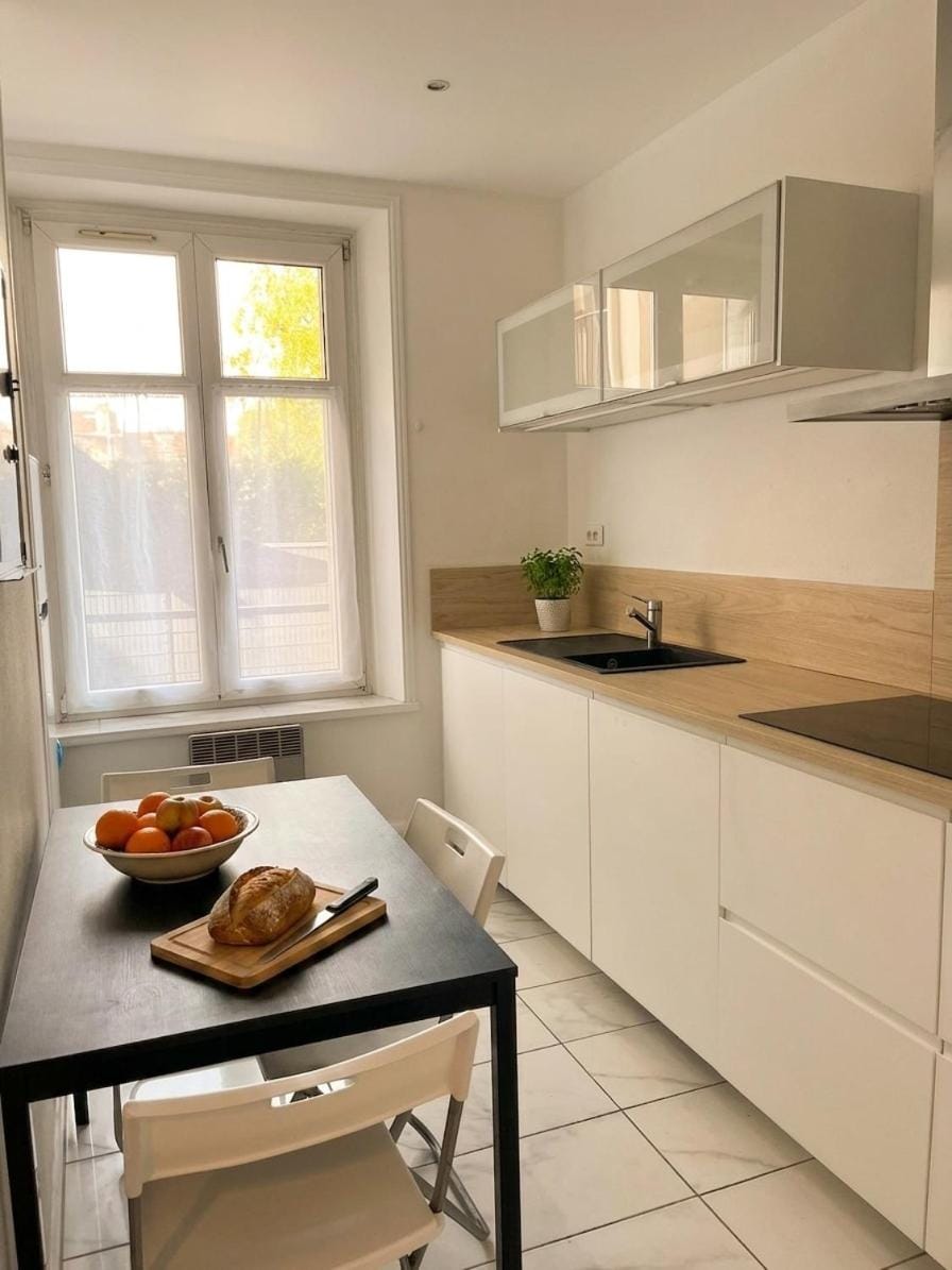Peaceful haven in Houssonville, 2 quiet bedrooms Apartment in Nancy