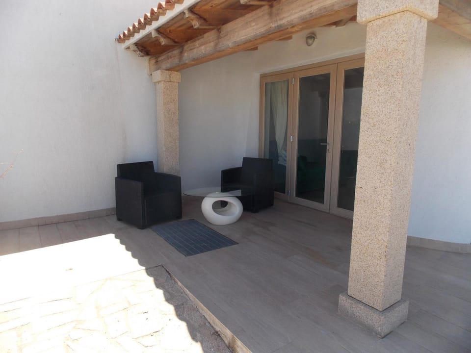 Sardinia Seafront House Apartment in Pittulongu