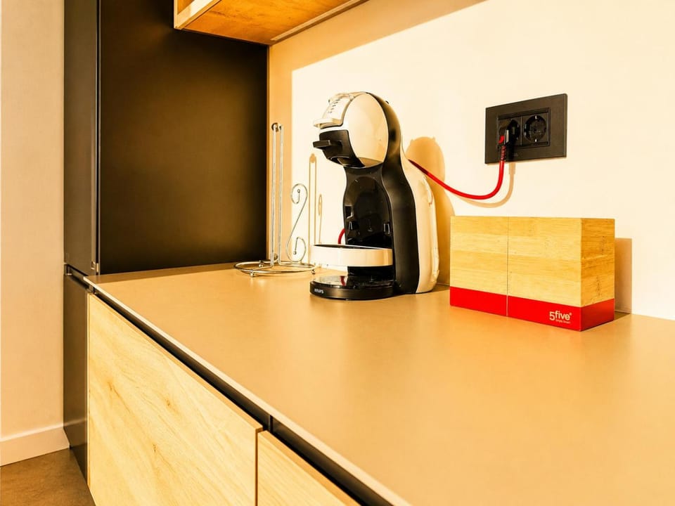 TV and multimedia, Kitchen or kitchenette