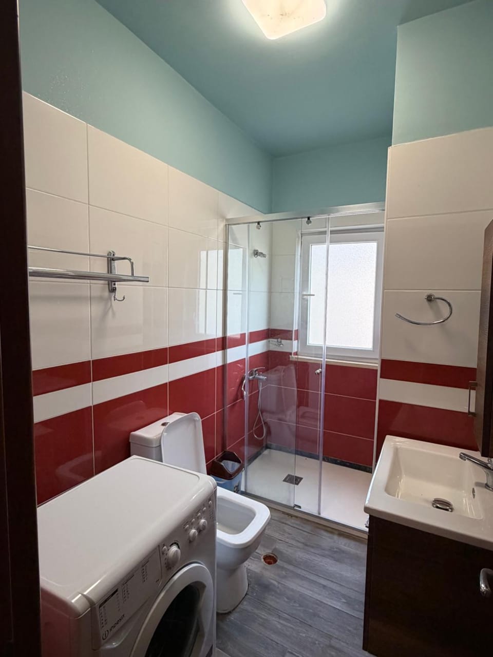 Shower, Bathroom, washing machine