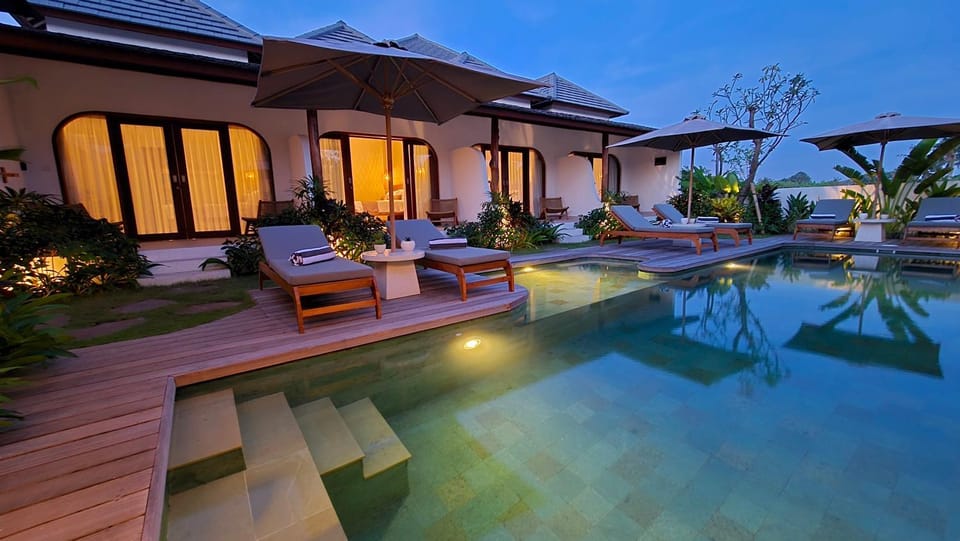Property building, Swimming pool