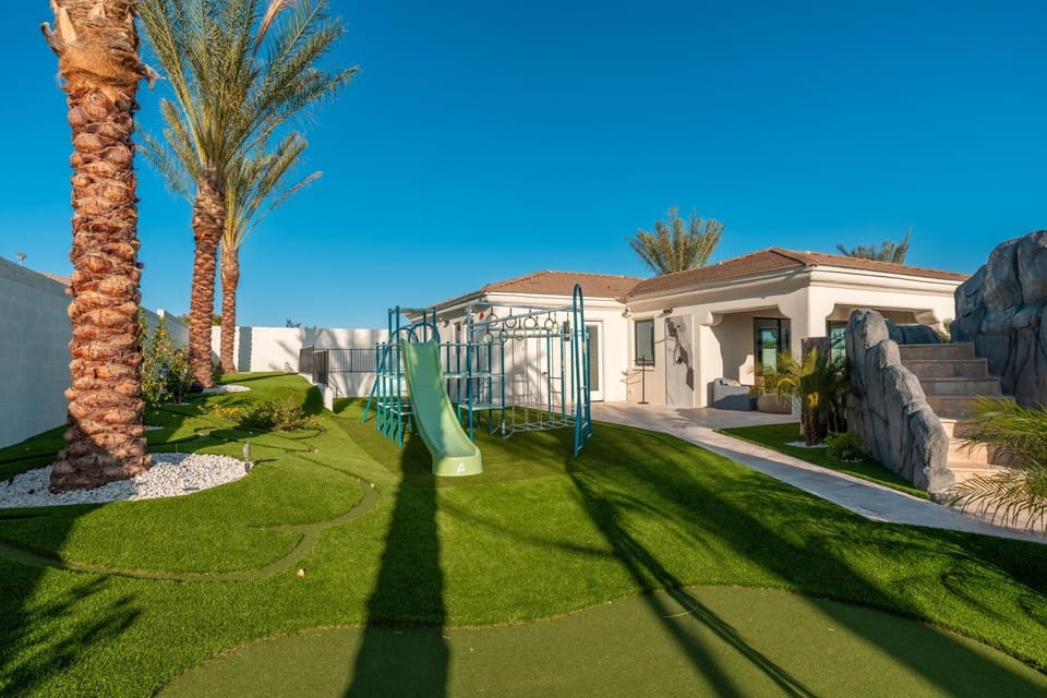 4 MillionDollar EstateWaterparkPicklebllCasitaSpa Villa in Scottsdale
