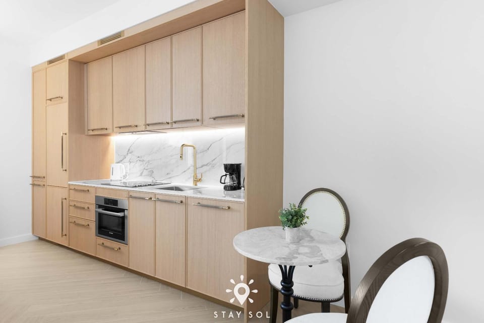 Wynwood Escape Stylish Studio with Balcony in Miami Apartment in Miami