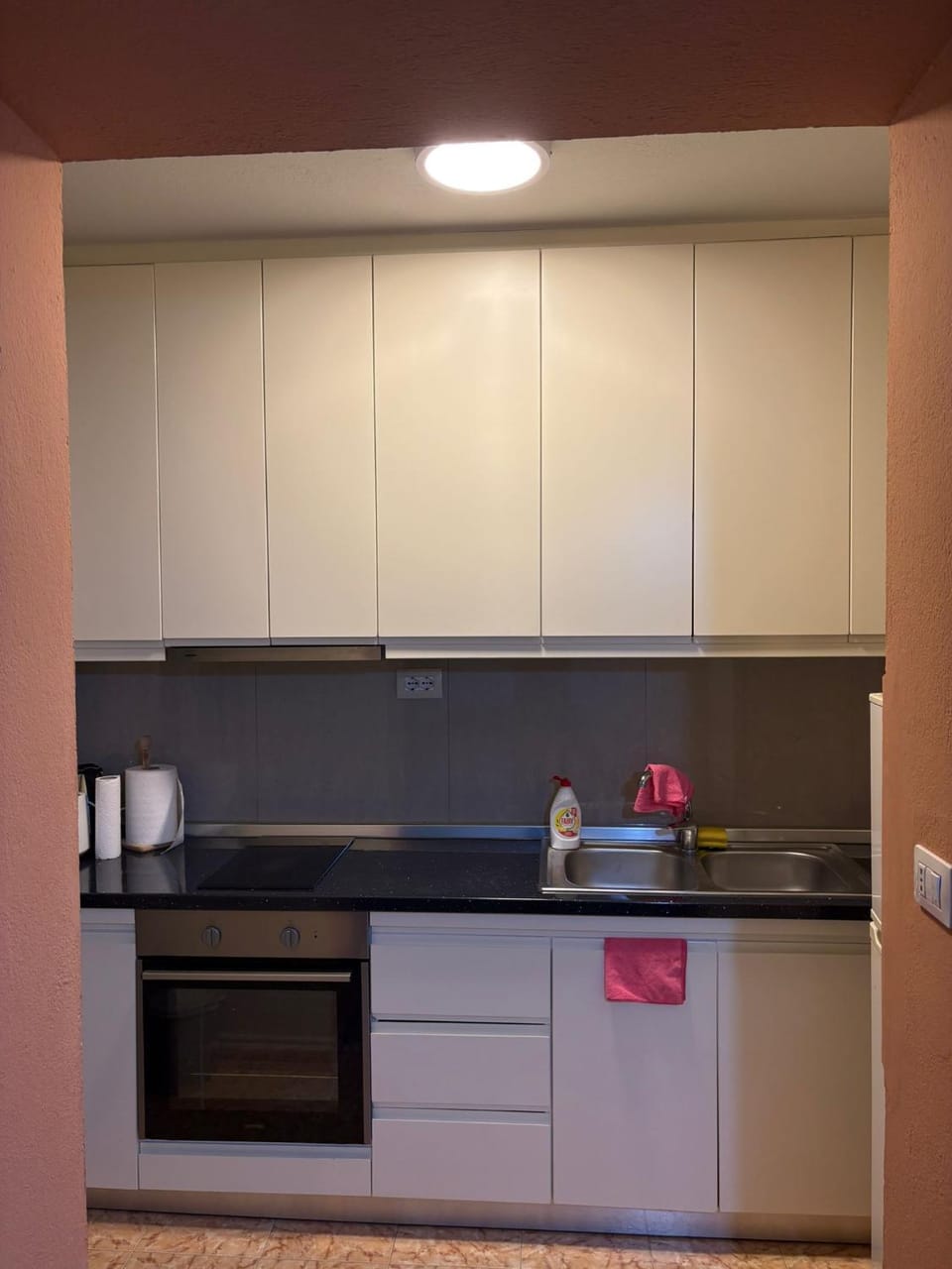 Diana's Apt - Blloku Tirana Lake Park Apartment in Tirana