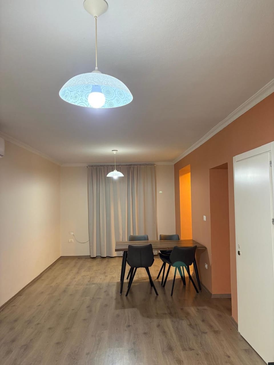 Diana's Apt - Blloku Tirana Lake Park Apartment in Tirana
