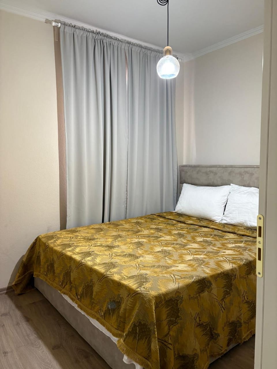 Diana's Apt - Blloku Tirana Lake Park Apartment in Tirana