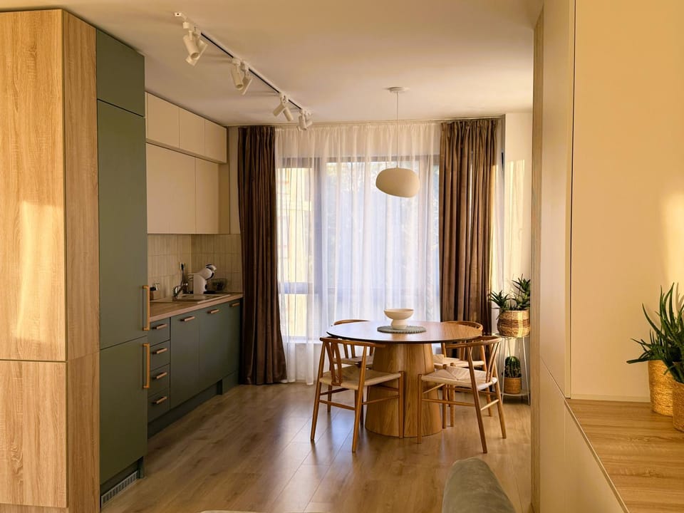 Kitchen or kitchenette, Living room, Dining area