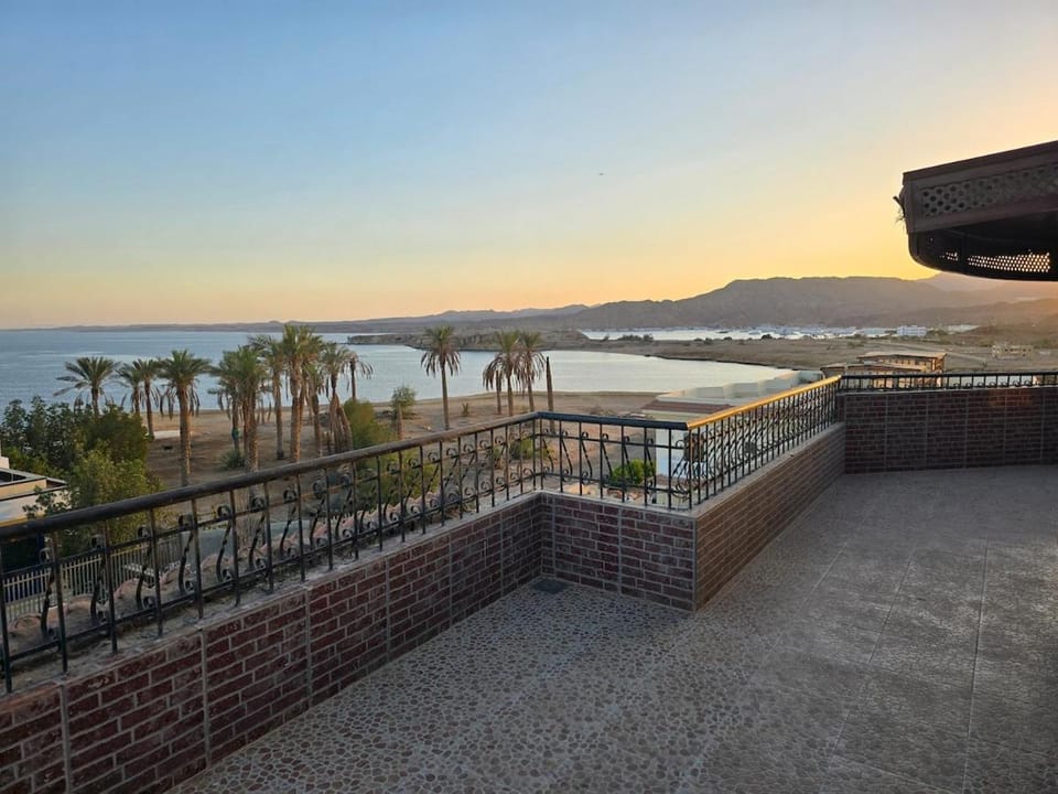 Stunning Sea View 3-bedroom with private Terrace Apartment in South Sinai Governorate