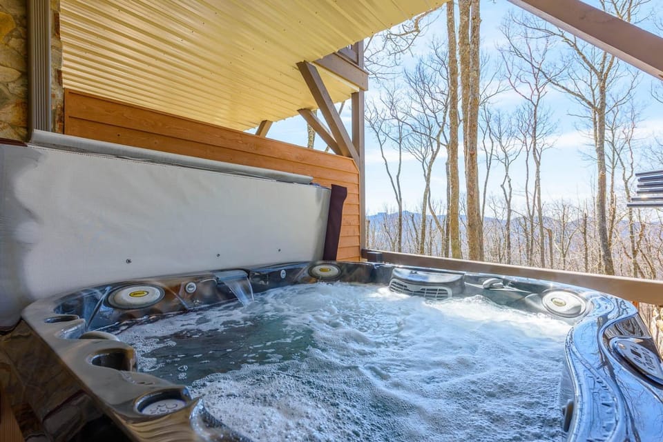Mountain Heart Lodge at Eagles Nest House in Beech Mountain