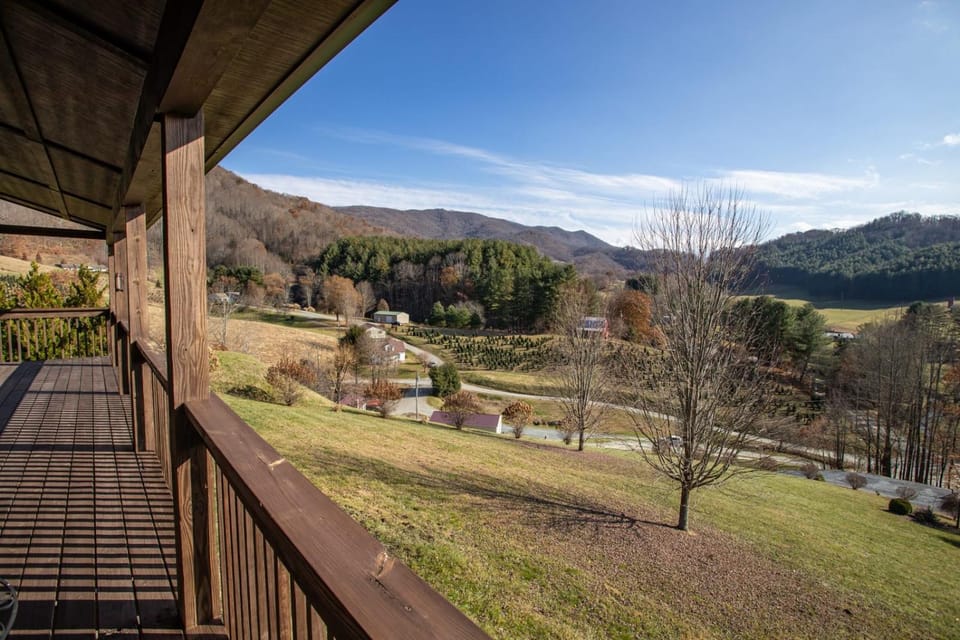 Solace House in Watauga