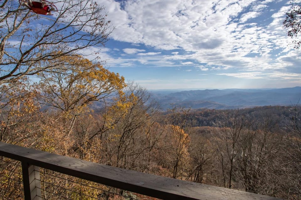 Out On A Limb House in Watauga