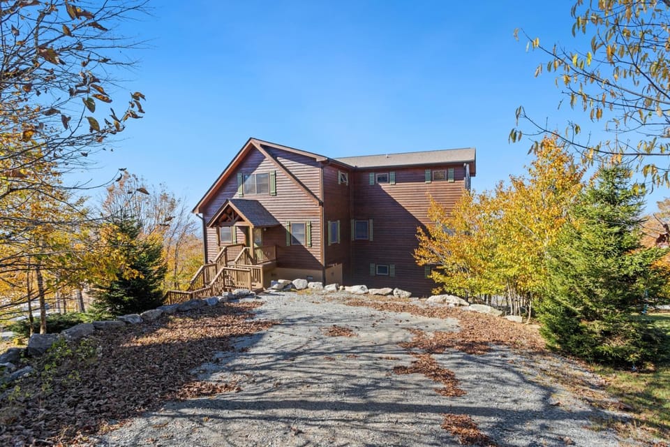 Southern Star Lodge House in Beech Mountain