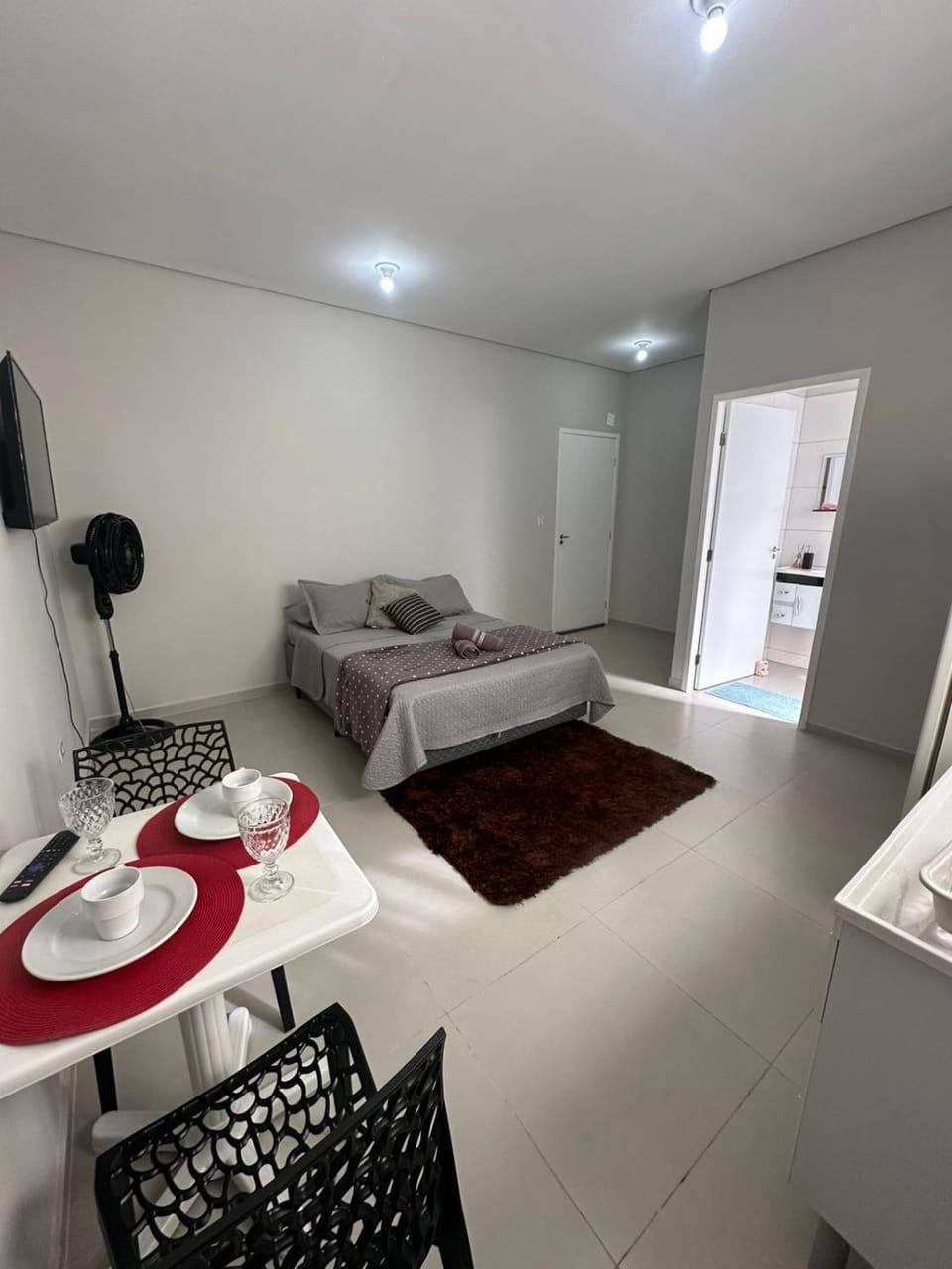 Bed, Photo of the whole room